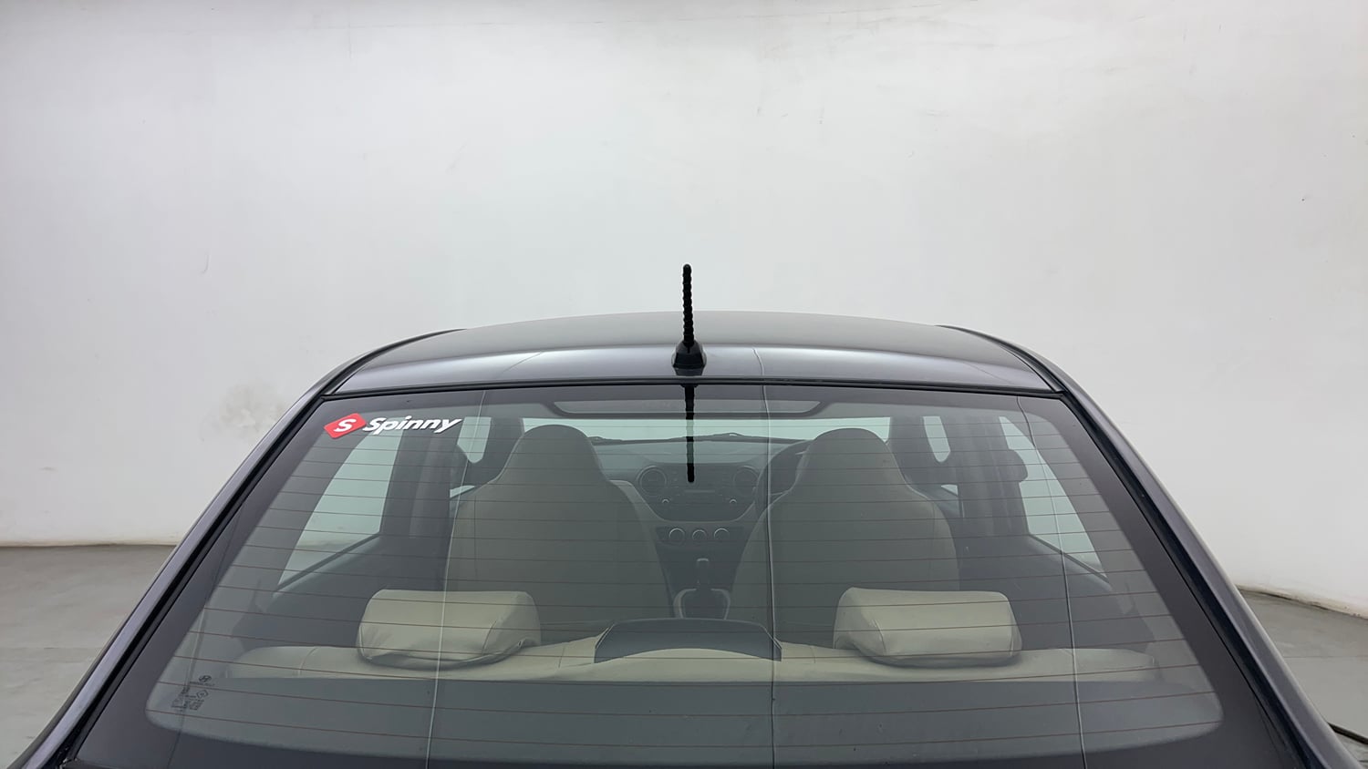 Used 2019 Hyundai Xcent S Petrol Manual exterior BACK WINDSHIELD VIEW