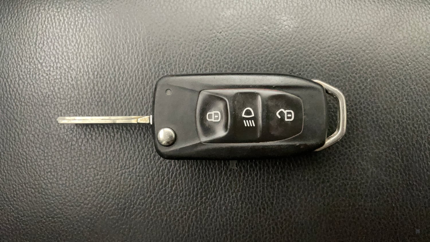 Used 2022 Tata Altroz XM Plus Petrol Petrol Manual extra CAR KEY VIEW