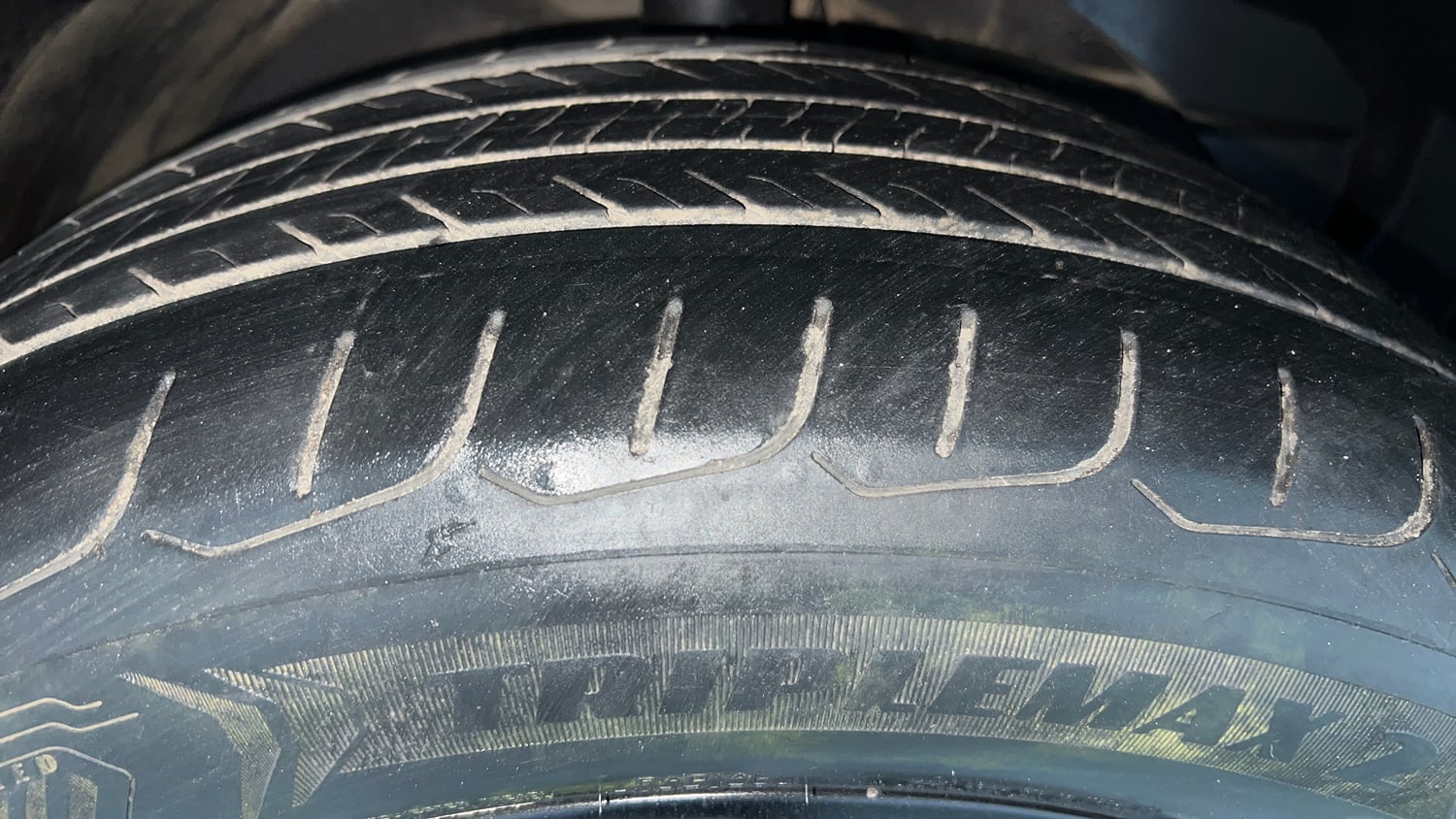 Used 2019 MG Motors Hector Sharp 1.5 DCT Petrol Petrol Automatic tyres RIGHT FRONT TYRE TREAD VIEW