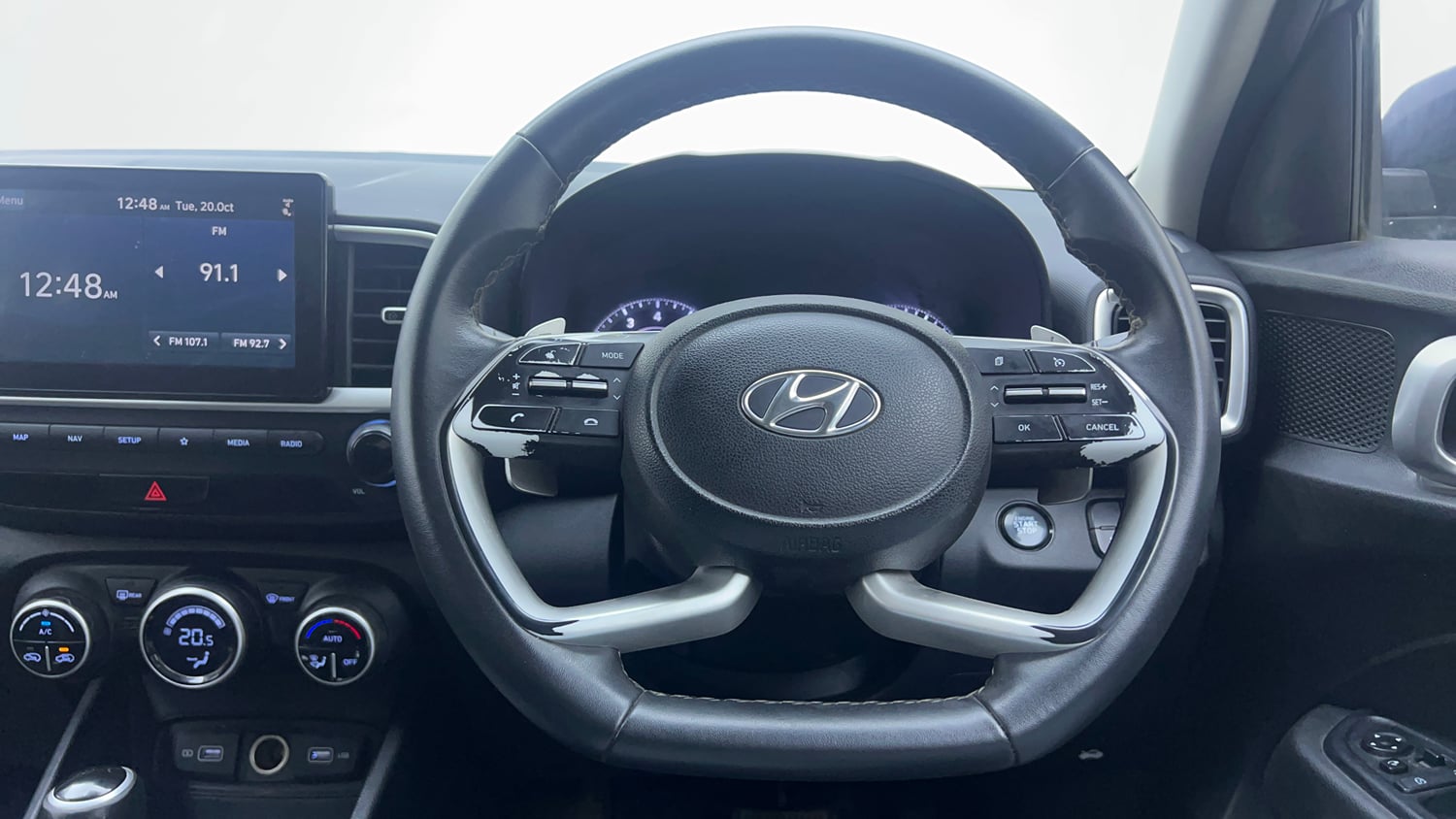 Used 2022 Hyundai Venue SX Plus 1.0 Turbo DCT Petrol Automatic interior STEERING VIEW