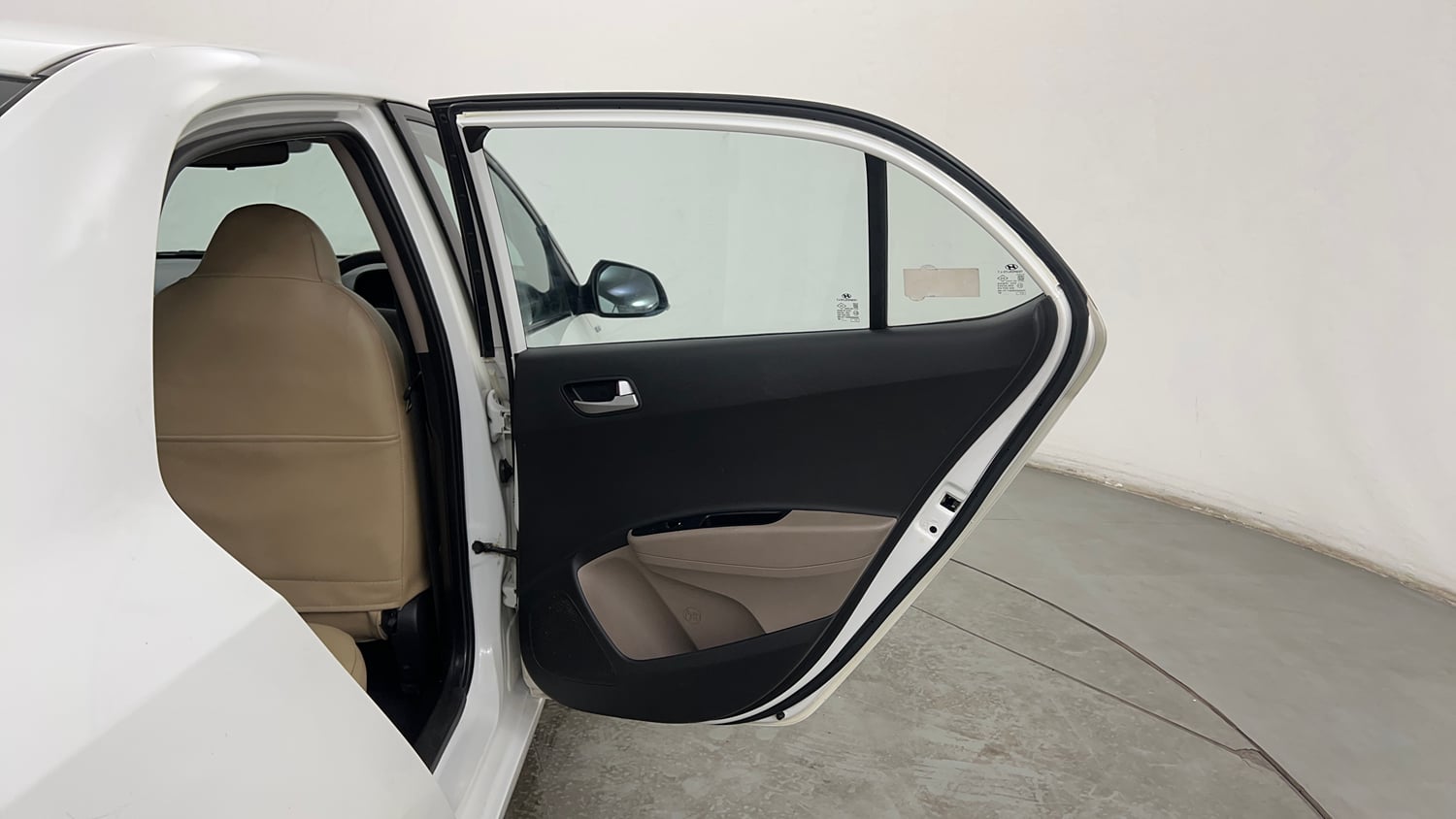 Used 2015 Hyundai Xcent S 1.2 (O) Petrol Manual interior RIGHT REAR DOOR OPEN VIEW