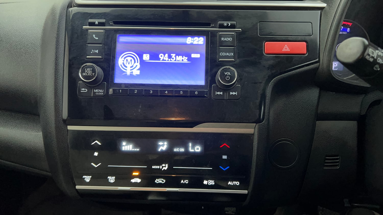 Used 2015 Honda Jazz V AT Petrol Petrol Automatic interior MUSIC SYSTEM & AC CONTROL VIEW