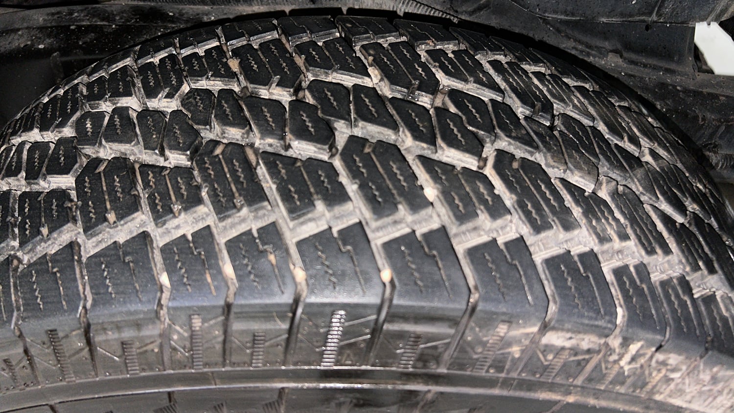 Used 2024 Mahindra Thar LX Hard Top Petrol AT RWD Petrol Automatic tyres LEFT REAR TYRE TREAD VIEW