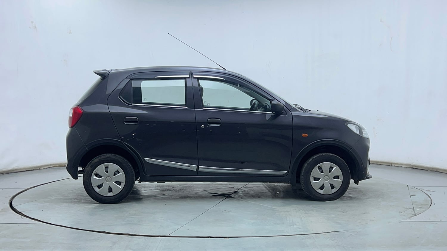 Used 2024 Maruti Suzuki Alto K10 VXi Plus Petrol Manual exterior RIGHT SIDE VIEW
