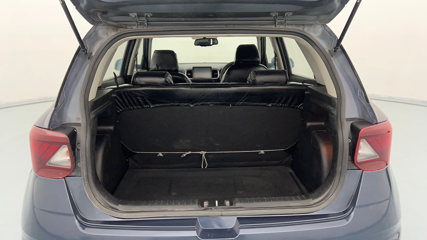Used 2019 Hyundai Venue SX Plus 1.0L Turbo DCT Sport Petrol Automatic interior DICKY INSIDE VIEW