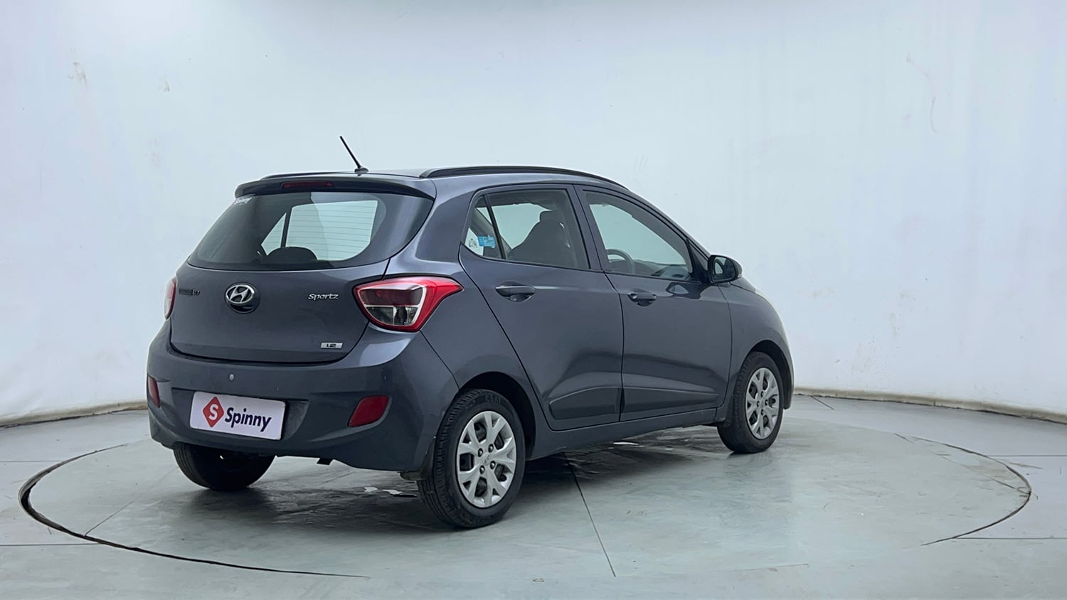 Used 2016 Hyundai Grand i10 Sportz 1.2 Kappa VTVT Petrol Manual exterior RIGHT REAR CORNER VIEW