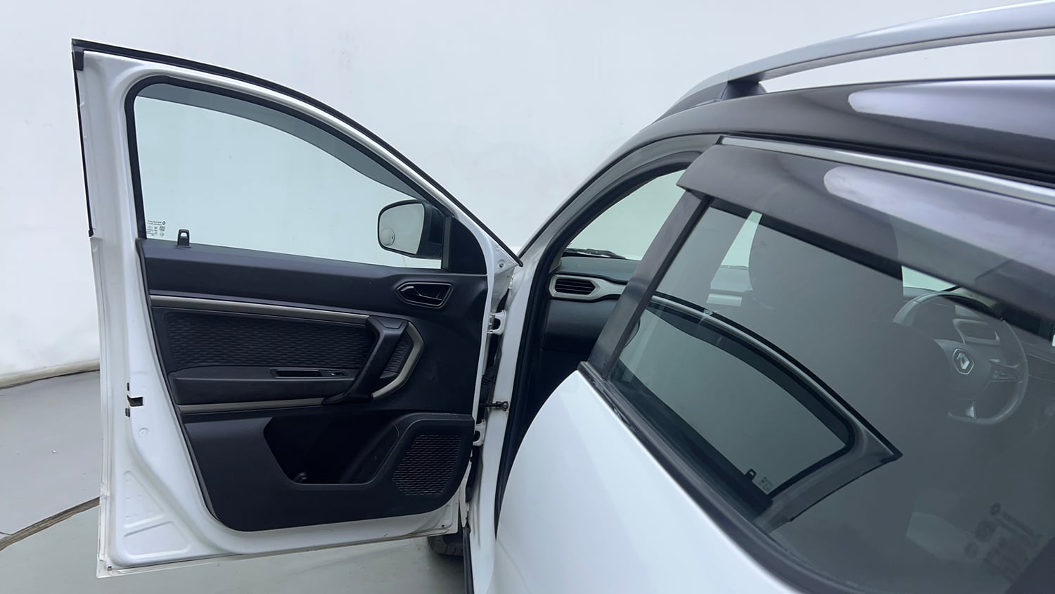Used 2021 Renault Kiger RXZ AMT Dual Tone Petrol Automatic interior LEFT FRONT DOOR OPEN VIEW