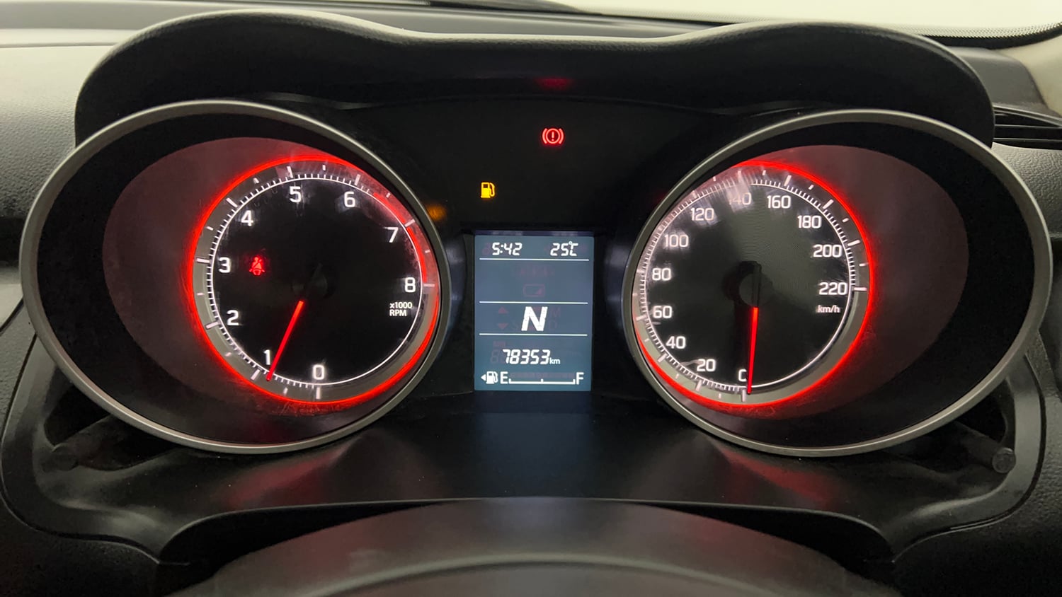 Used 2018 Maruti Suzuki Swift VXi AMT Petrol Automatic interior CLUSTERMETER VIEW