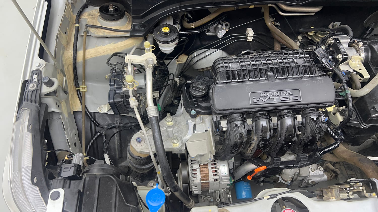 Used 2019 Honda Amaze 1.2 V MT Petrol Petrol Manual engine ENGINE RIGHT SIDE VIEW
