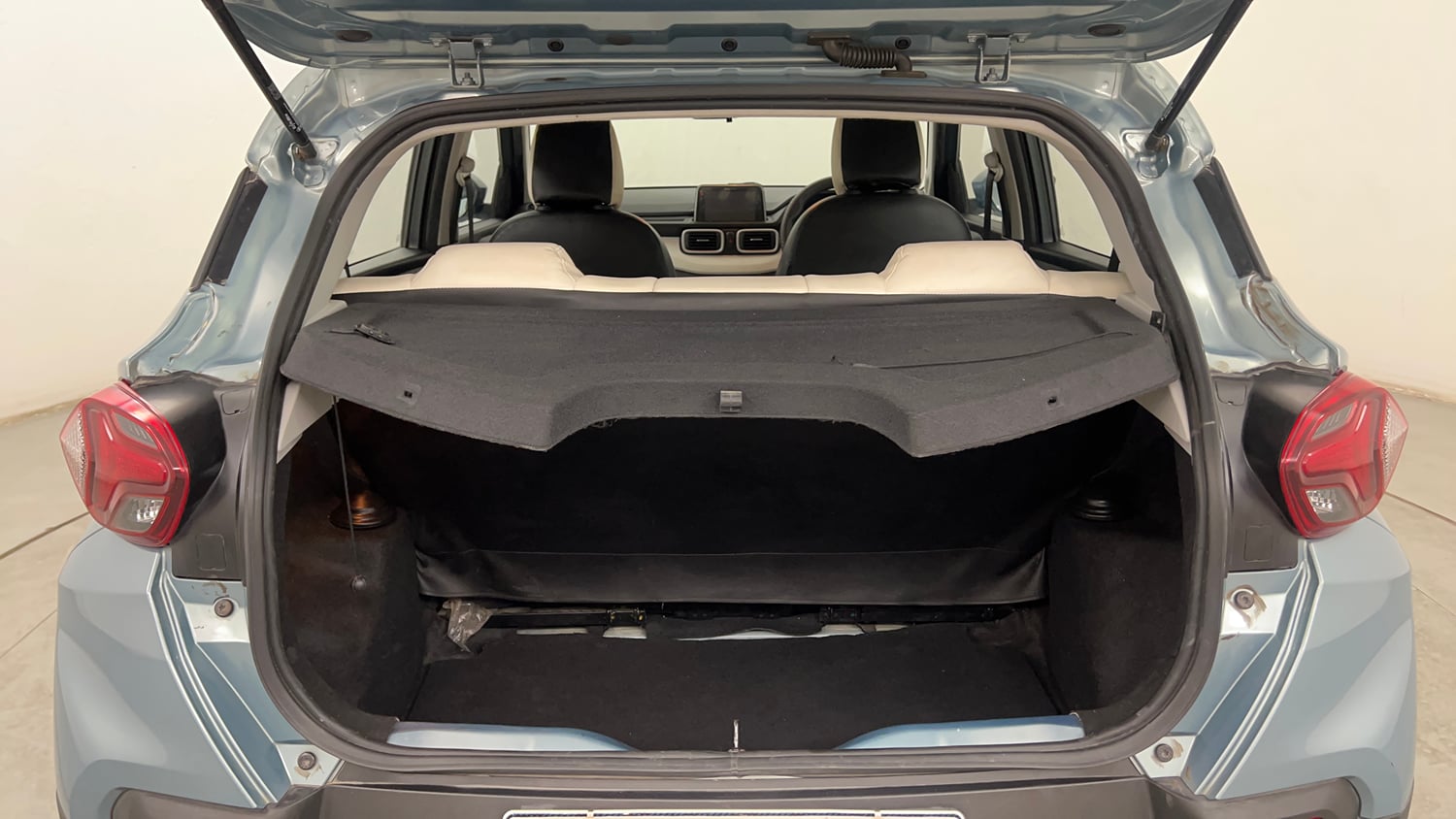 Used 2022 Tata Punch Accomplished Dazzle Pack MT Petrol Manual interior DICKY INSIDE VIEW