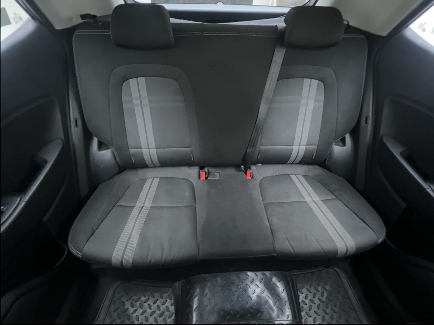 Used 2022 Hyundai Venue SX Plus 1.0 Turbo DCT Petrol Automatic interior REAR SEAT CONDITION VIEW