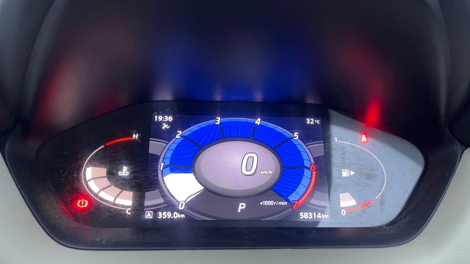 Used 2021 Nissan Magnite XV Turbo CVT Petrol Automatic interior CLUSTERMETER VIEW