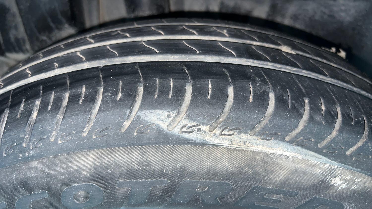 Used 2025 Maruti Suzuki Swift VXi CNG Cng Manual tyres RIGHT REAR TYRE TREAD VIEW