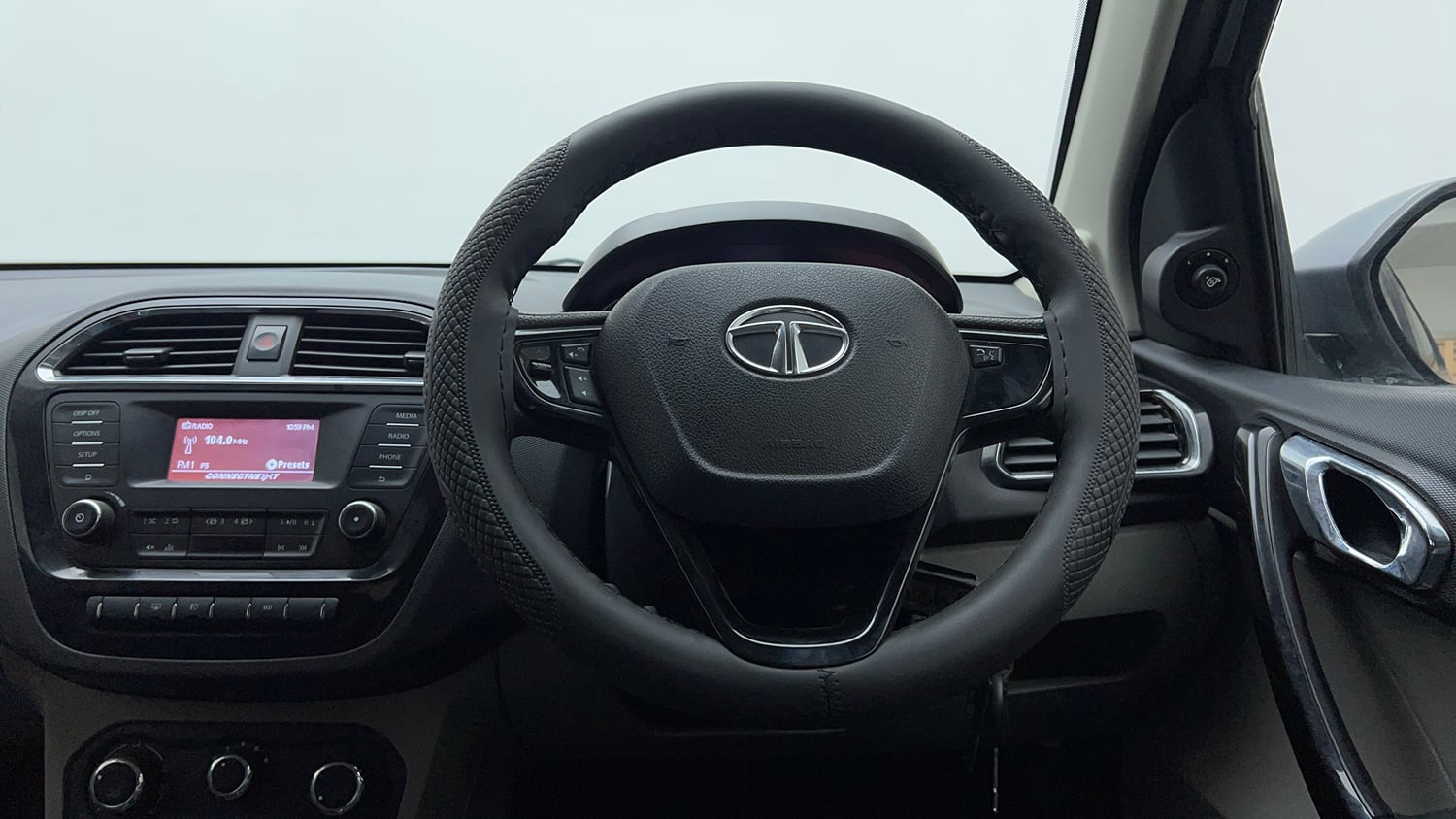 Used 2018 Tata Tiago Revotron XZ Petrol Manual interior STEERING VIEW