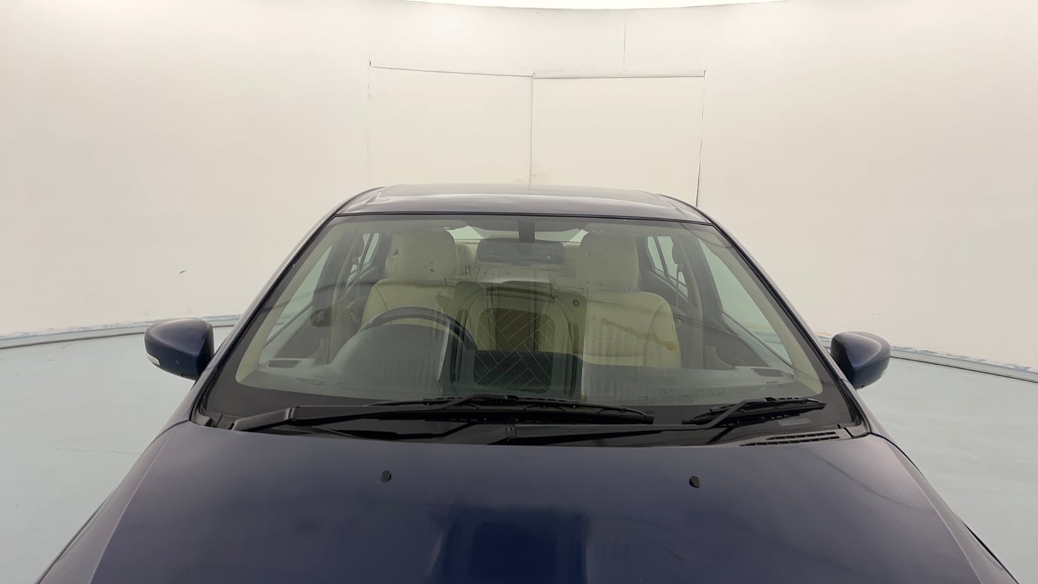 Used 2017 Maruti Suzuki Ciaz Alpha 1.4 MT Petrol Manual exterior FRONT WINDSHIELD VIEW