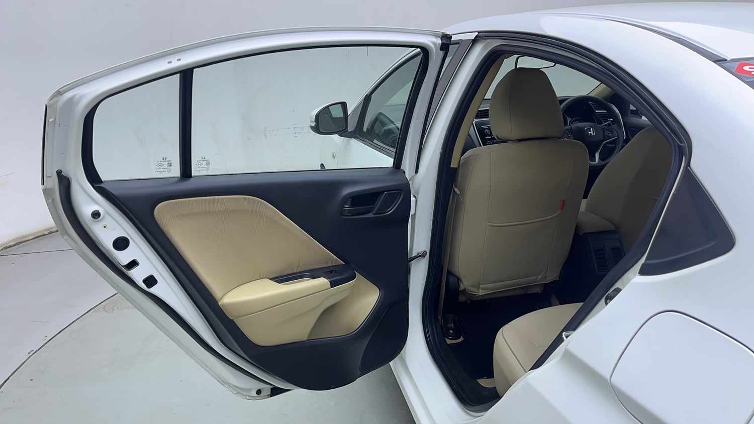 Used 2015 Honda City SV CVT Petrol Automatic interior LEFT REAR DOOR OPEN VIEW