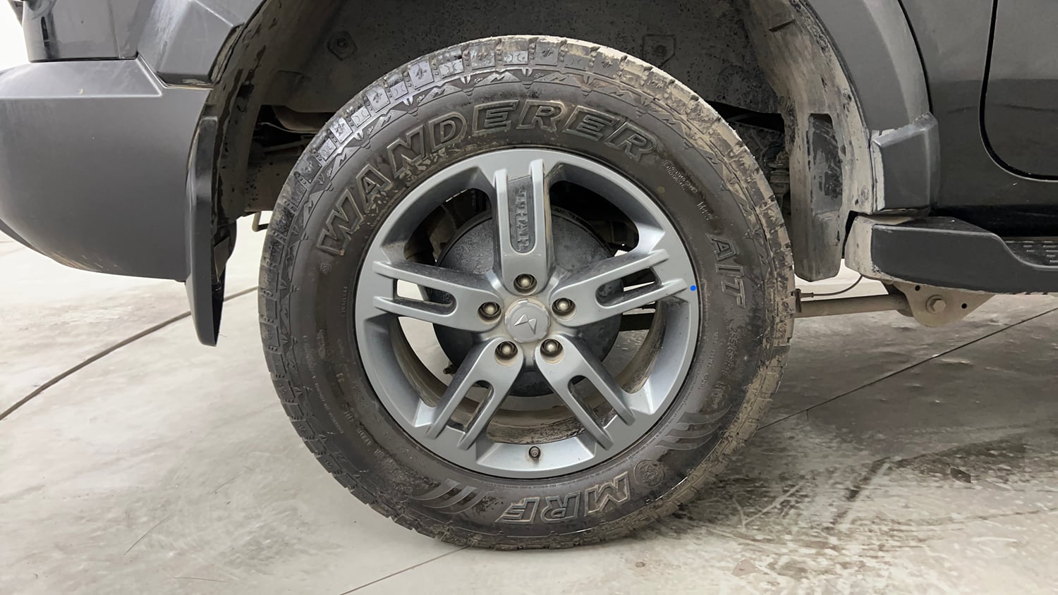Used 2024 Mahindra Thar LX Hard Top Petrol AT RWD Petrol Automatic tyres RIGHT REAR TYRE RIM VIEW