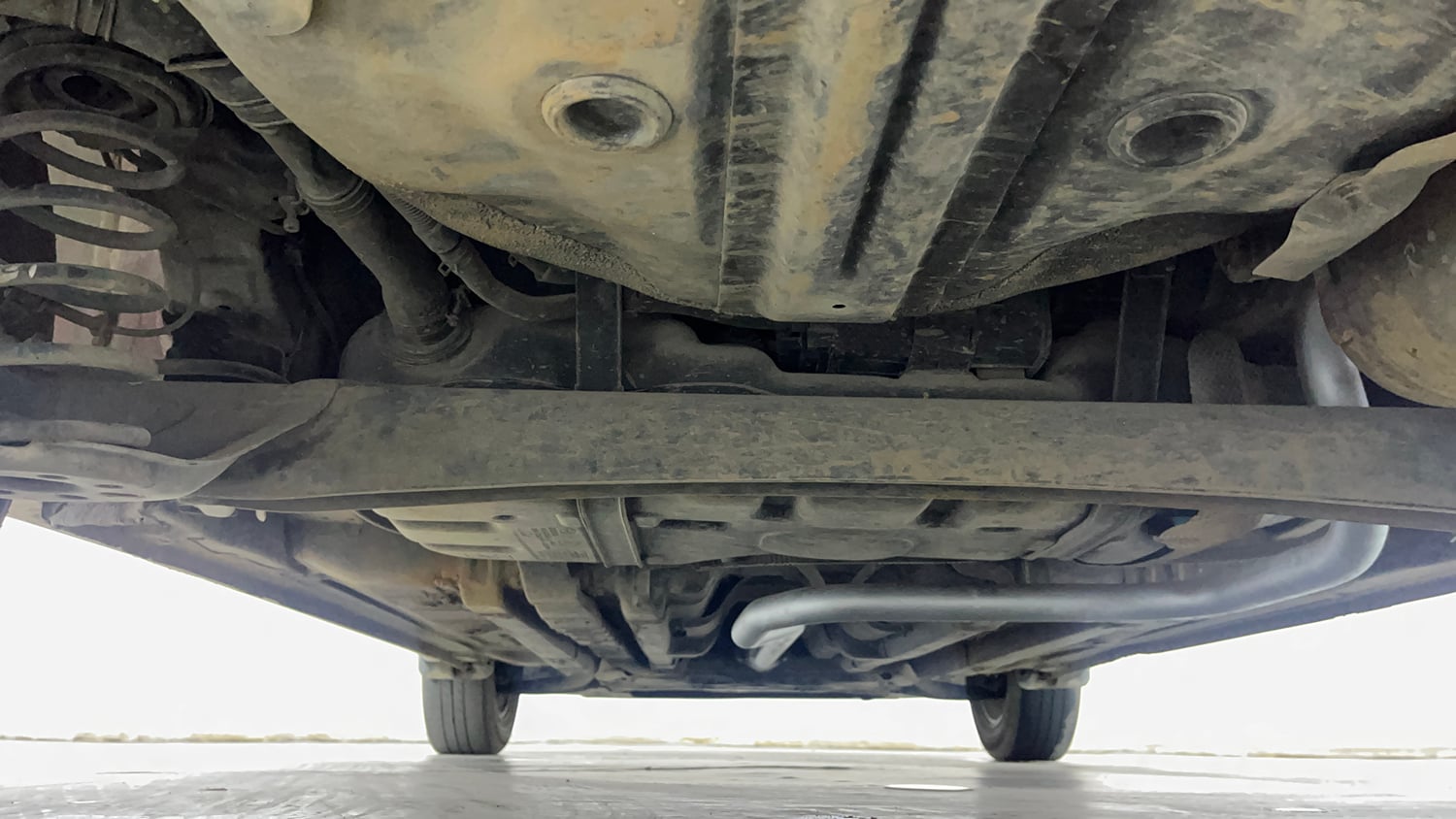 Used 2020 Hyundai Elite i20 Sportz Plus 1.2 Petrol Manual extra REAR UNDERBODY VIEW (TAKEN FROM REAR)