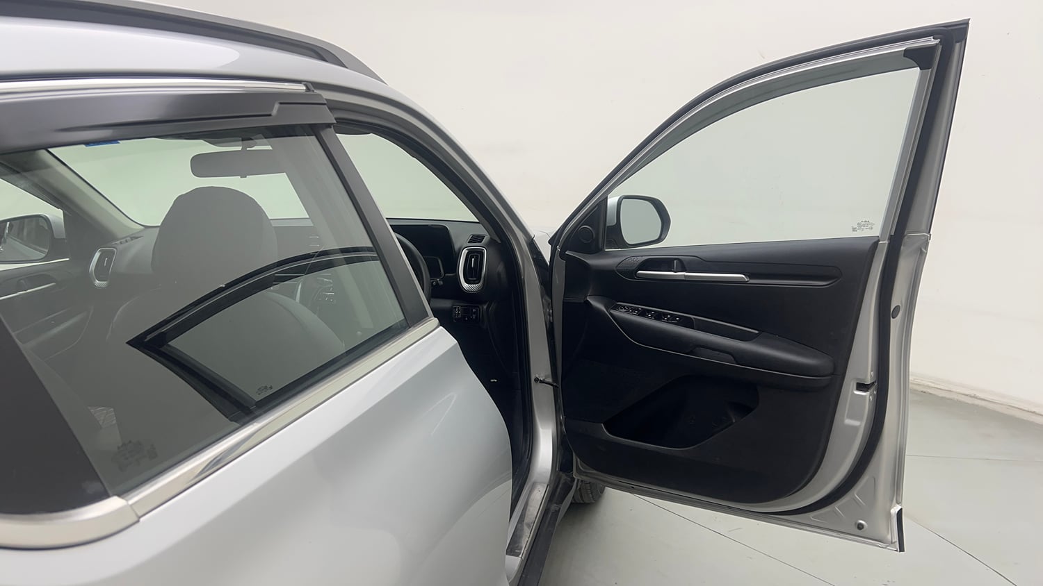 Used 2024 Kia Sonet HTK Plus 1.2 Petrol+Cng (outside fitted) Cng Manual interior RIGHT FRONT DOOR OPEN VIEW
