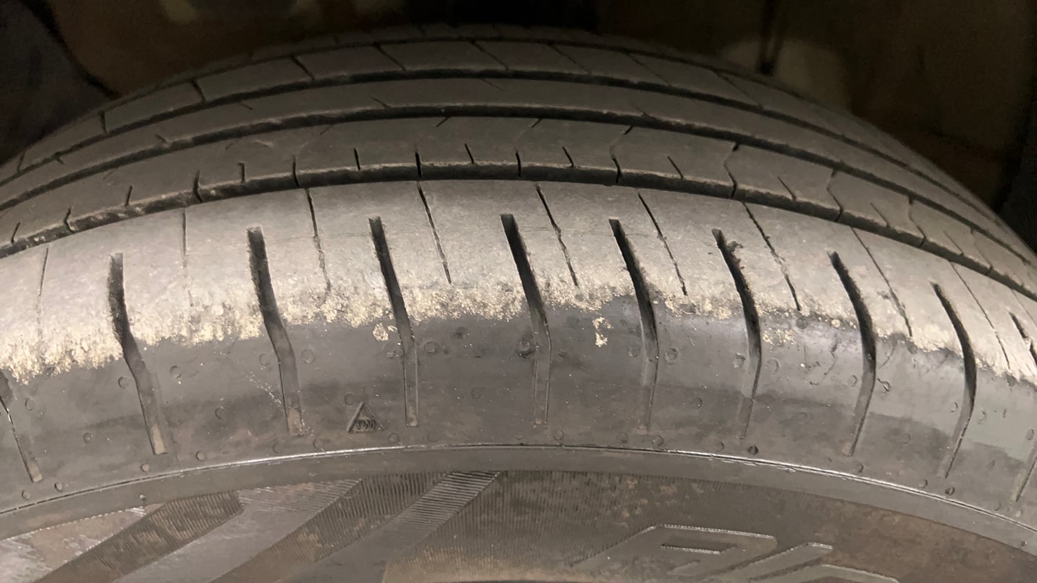 Used 2023 Hyundai Creta E 1.5 Petrol Petrol Manual tyres LEFT FRONT TYRE TREAD VIEW