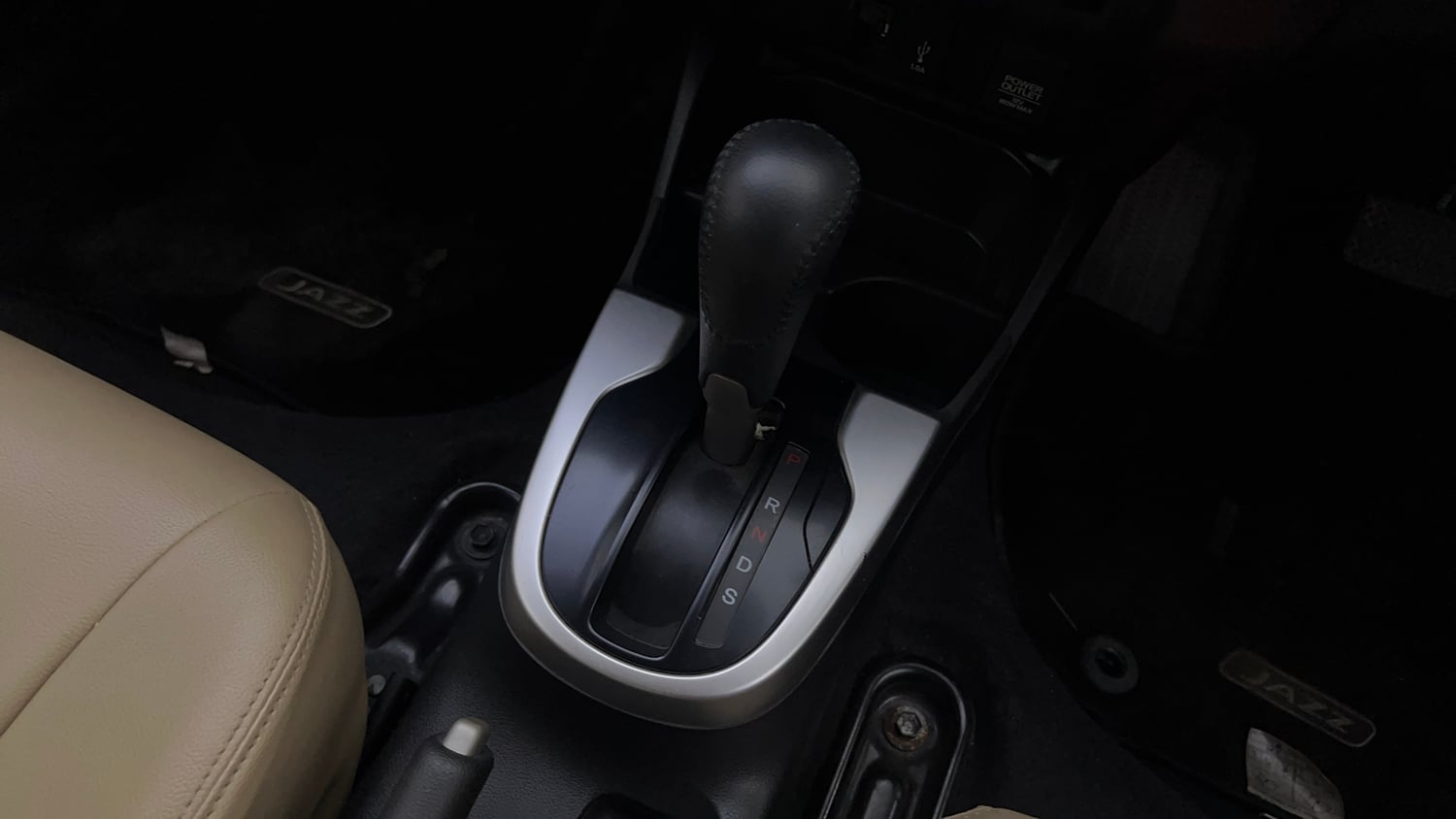 Used 2020 Honda Jazz ZX CVT Petrol Automatic interior GEAR  KNOB VIEW