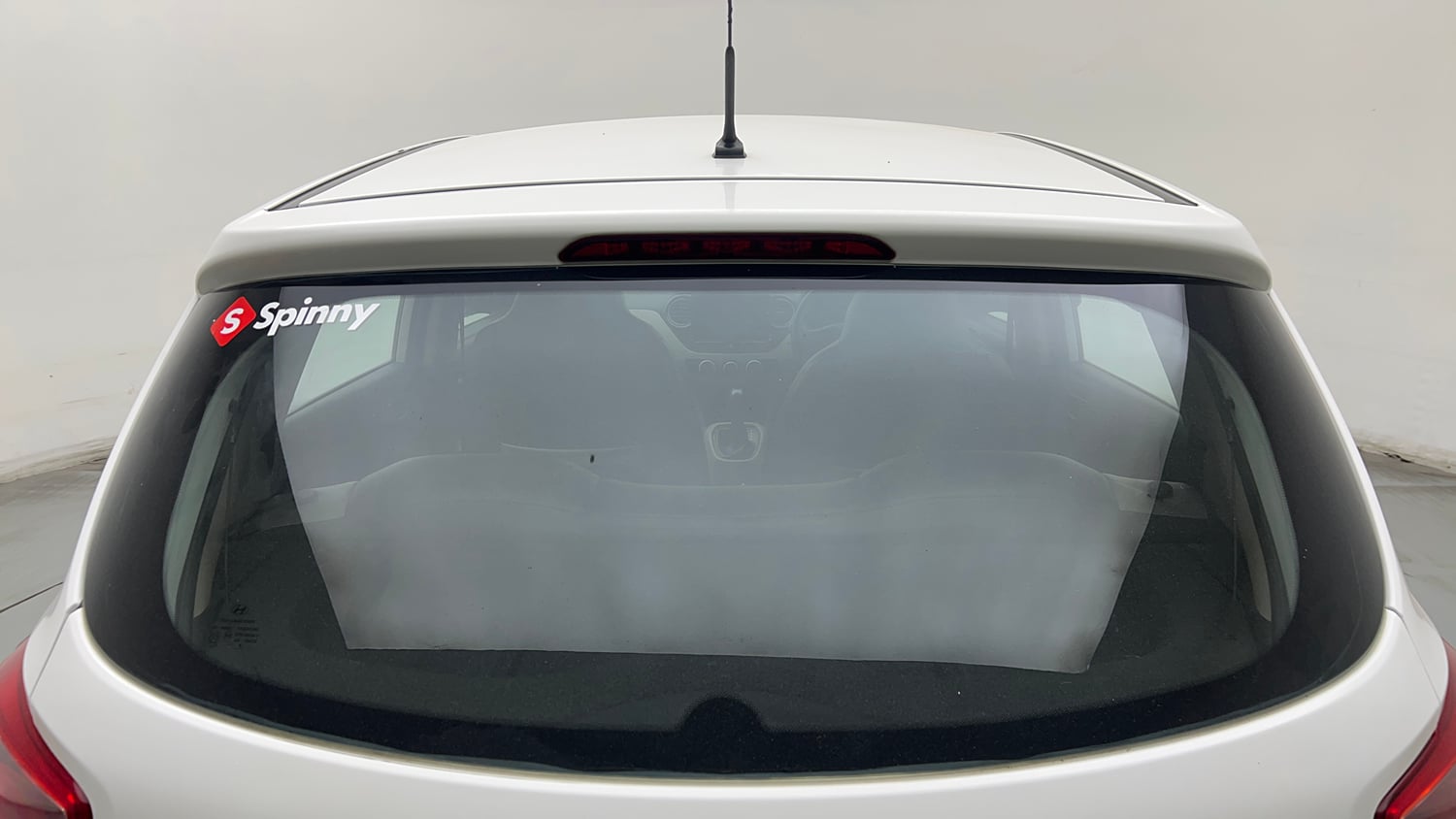 Used 2016 Hyundai Grand i10 Magna AT 1.2 Kappa VTVT Petrol Automatic exterior BACK WINDSHIELD VIEW
