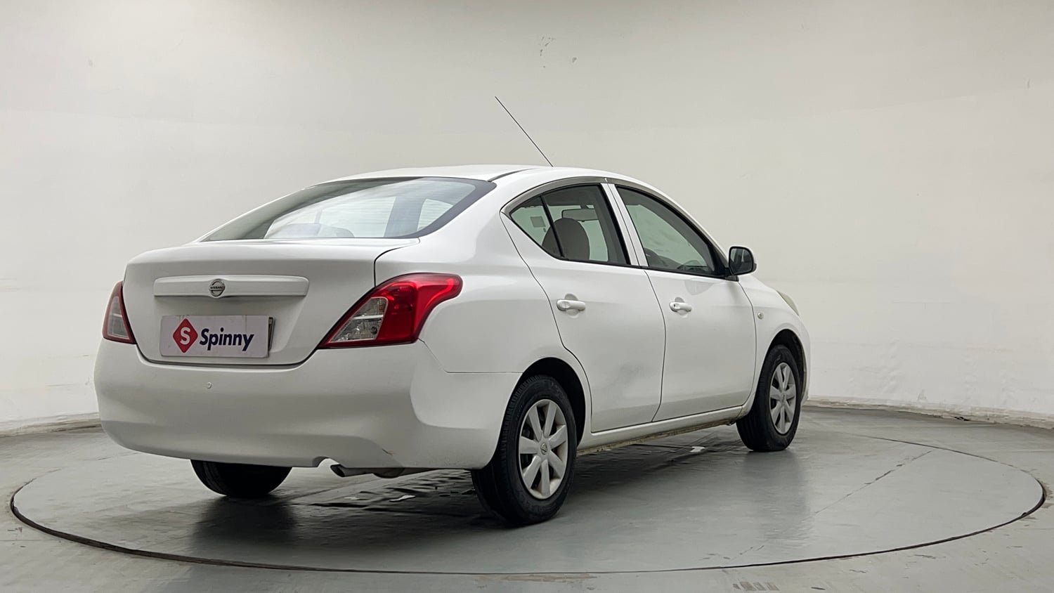 Used 2013 Nissan Sunny XL Petrol Manual exterior RIGHT REAR CORNER VIEW