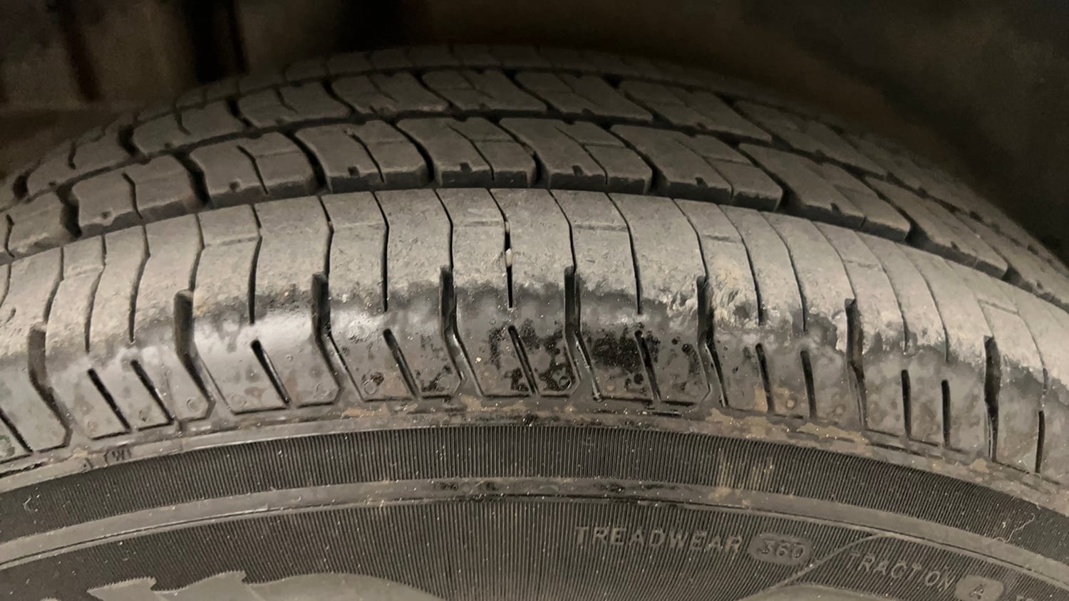Used 2013 Maruti Suzuki Swift Dzire Automatic Petrol Automatic tyres RIGHT REAR TYRE TREAD VIEW