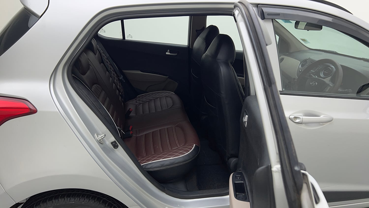 Used 2015 Hyundai Grand i10 Sportz 1.2 Kappa VTVT Petrol Manual interior RIGHT SIDE REAR DOOR CABIN VIEW