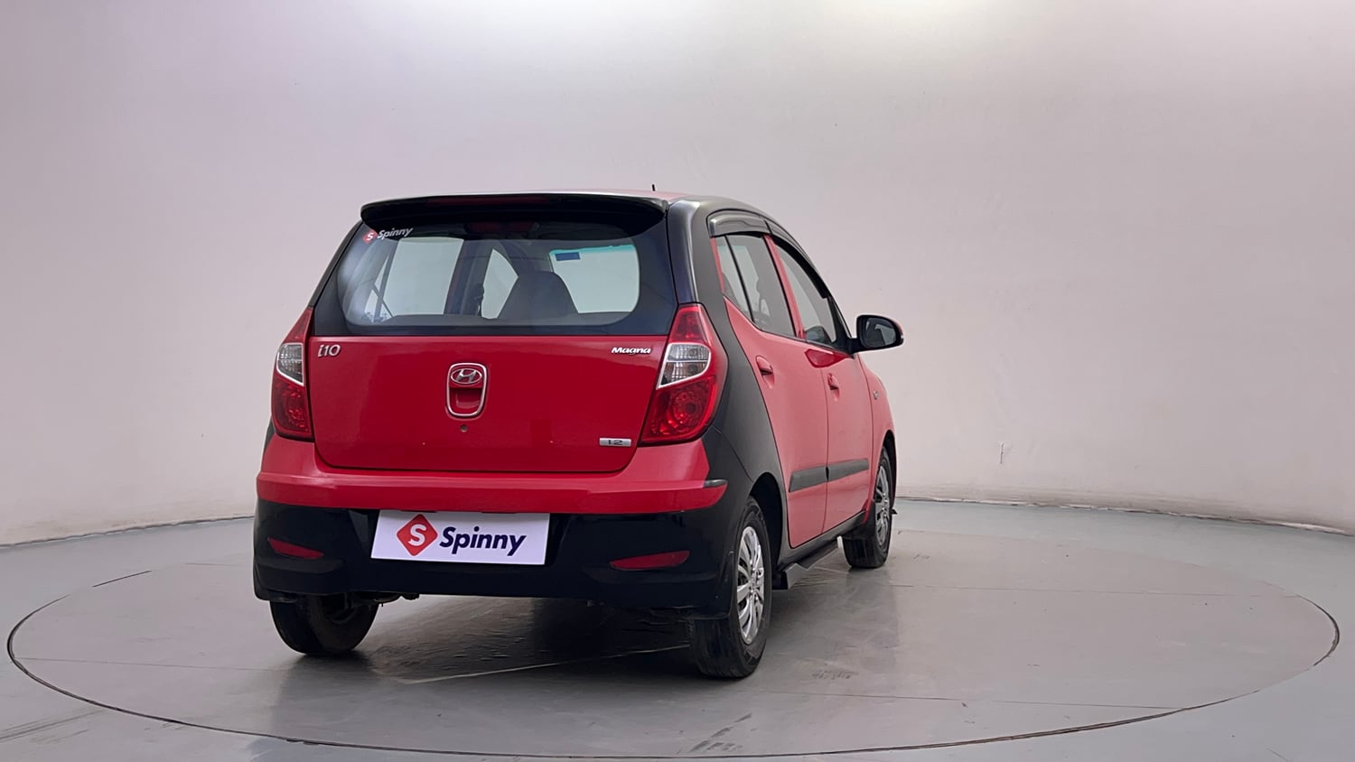 Used 2013 Hyundai i10 Magna 1.2 Kappa2 Petrol Manual exterior RIGHT REAR CORNER VIEW