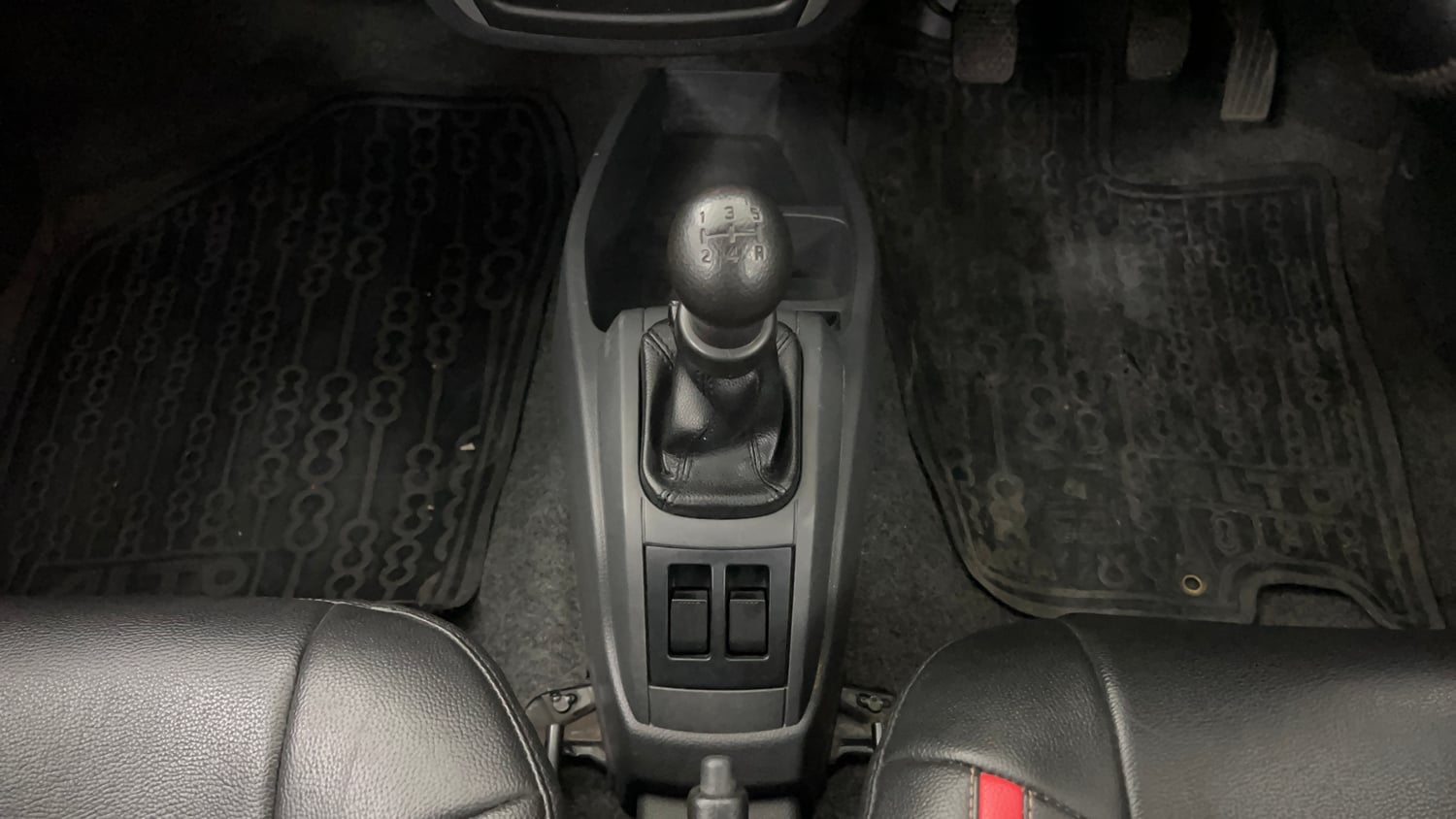 Used 2017 Maruti Suzuki Alto 800 LXi Petrol Manual interior GEAR  KNOB VIEW