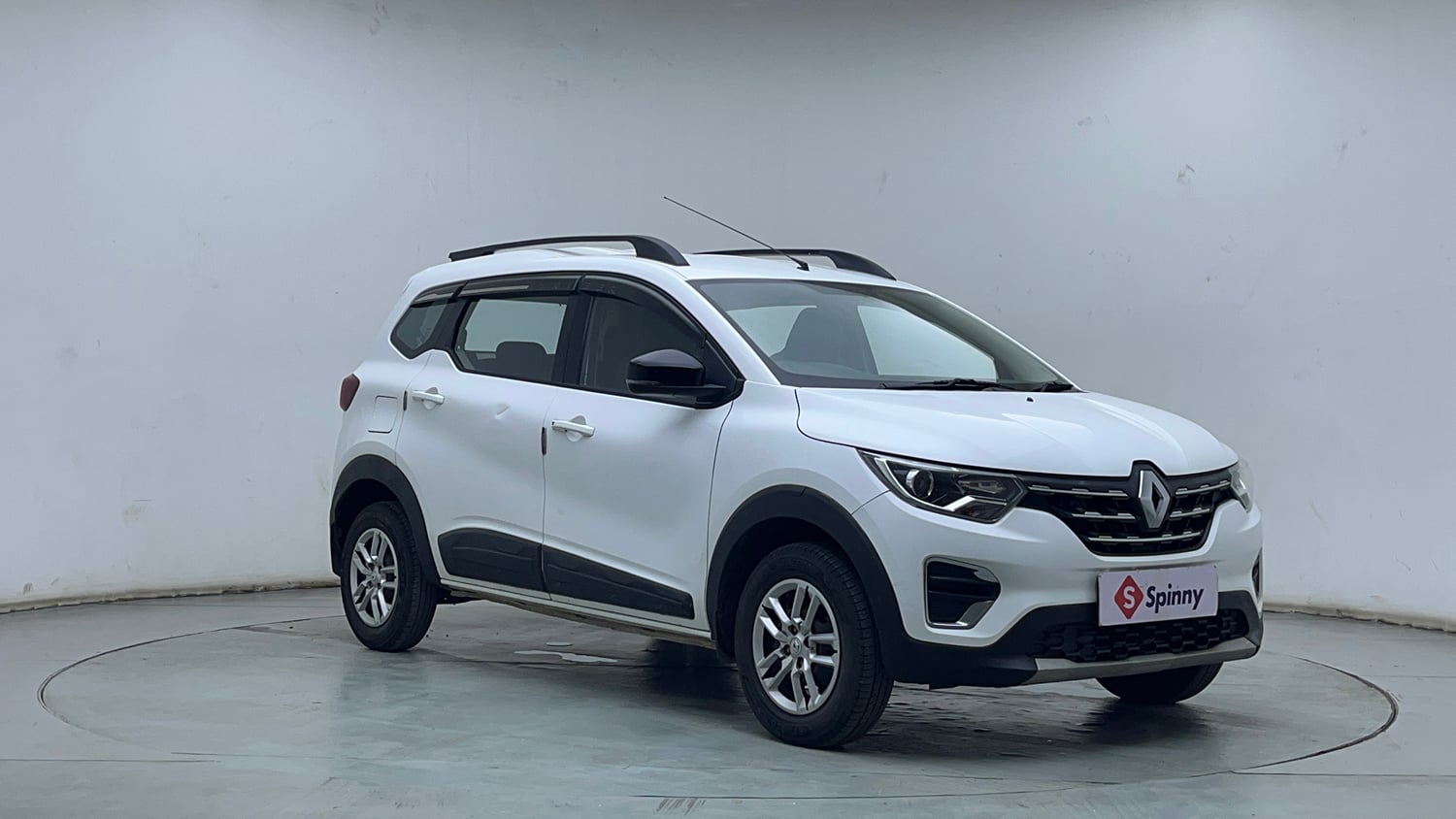 Used 2023 Renault Triber RXT EASY-R AMT Petrol Automatic exterior RIGHT FRONT CORNER VIEW