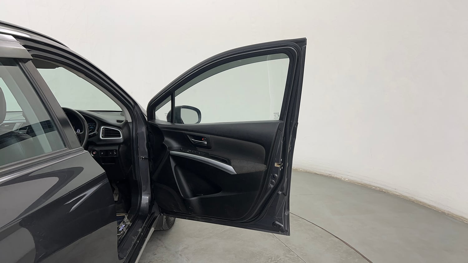 Used 2020 Maruti Suzuki S-Cross Zeta Petrol Manual interior RIGHT FRONT DOOR OPEN VIEW