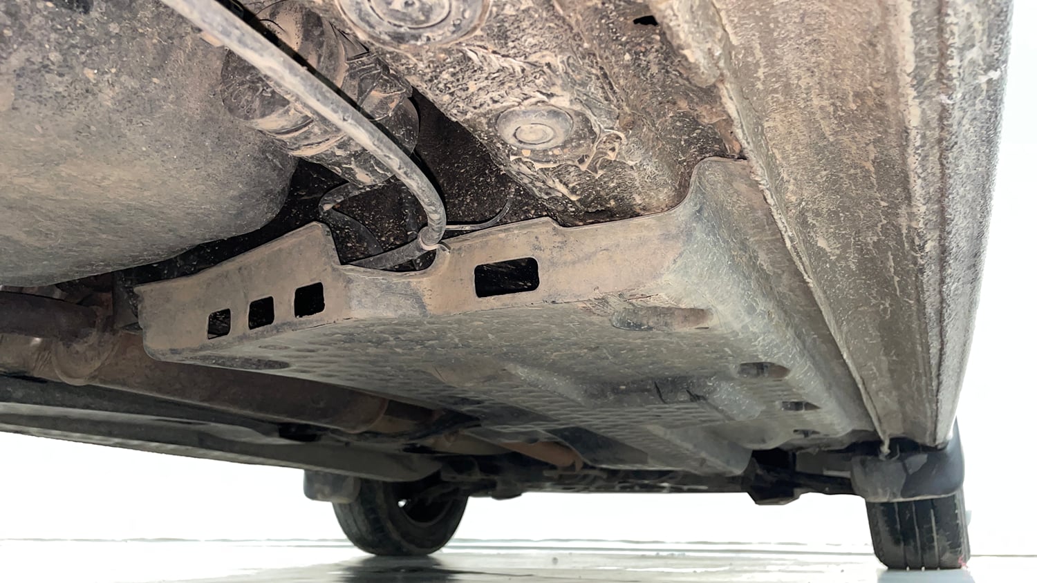 Used 2019 Volkswagen Ameo Comfortline 1.0L (P) Petrol Manual extra REAR RIGHT UNDERBODY VIEW