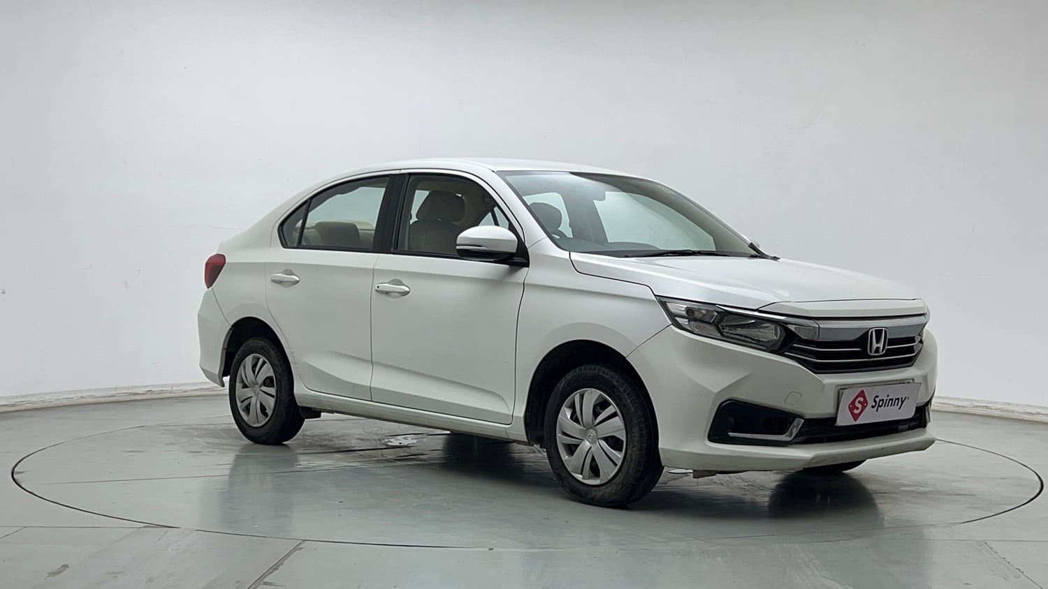 Used 2022 Honda Amaze S MT 1.2 Petrol Petrol Manual exterior RIGHT FRONT CORNER VIEW