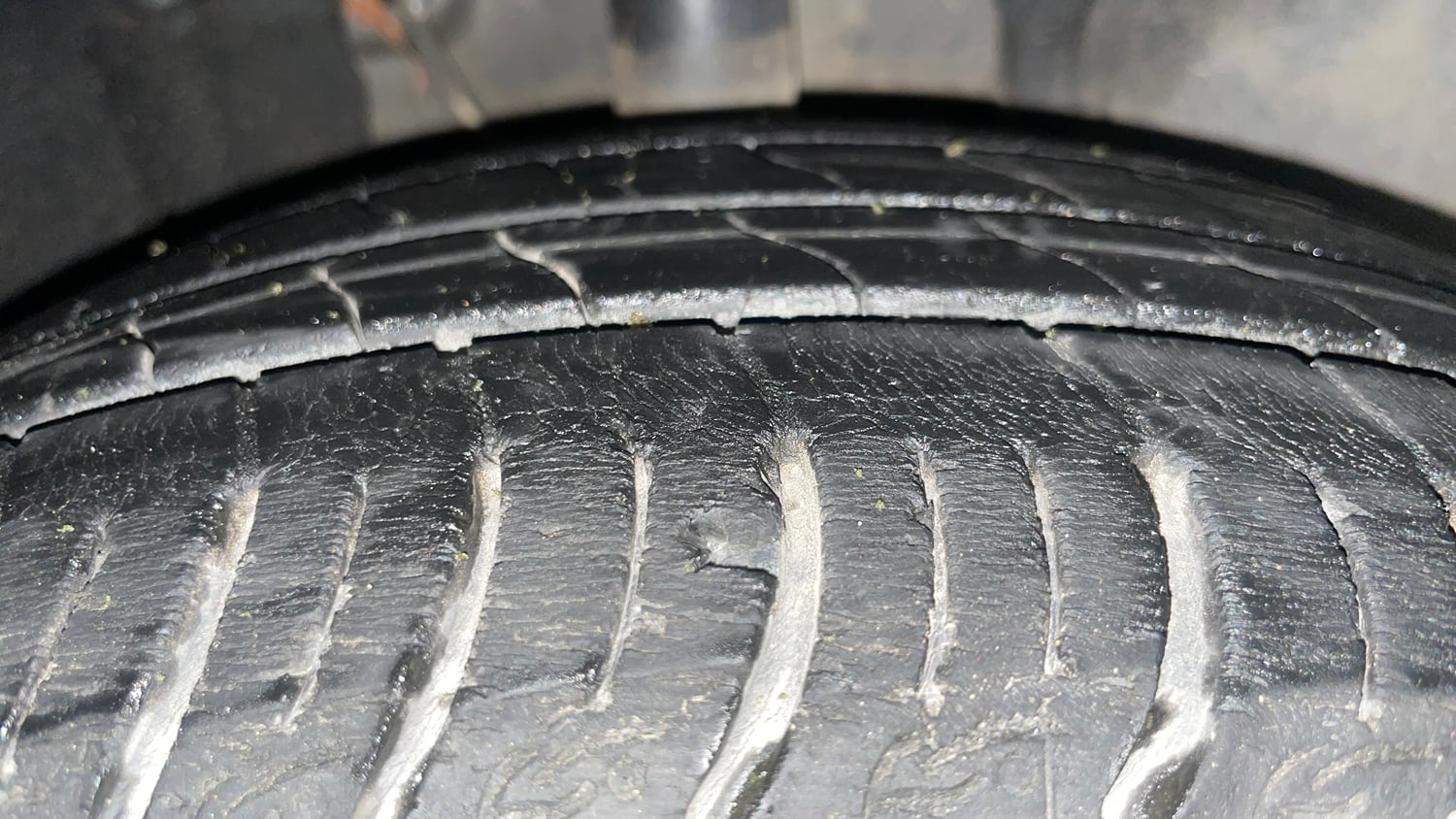 Used 2022 Tata Altroz XM Plus Petrol Petrol Manual tyres RIGHT FRONT TYRE TREAD VIEW