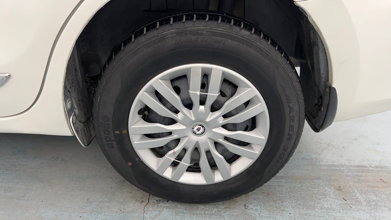 Used 2018 Maruti Suzuki Dzire VXi AMT Petrol Automatic tyres LEFT REAR TYRE RIM VIEW