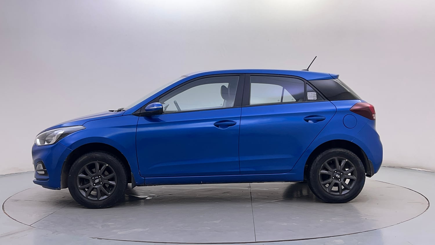 Used 2019 Hyundai Elite i20 Sportz Plus 1.2 CVT Petrol Automatic exterior LEFT SIDE VIEW