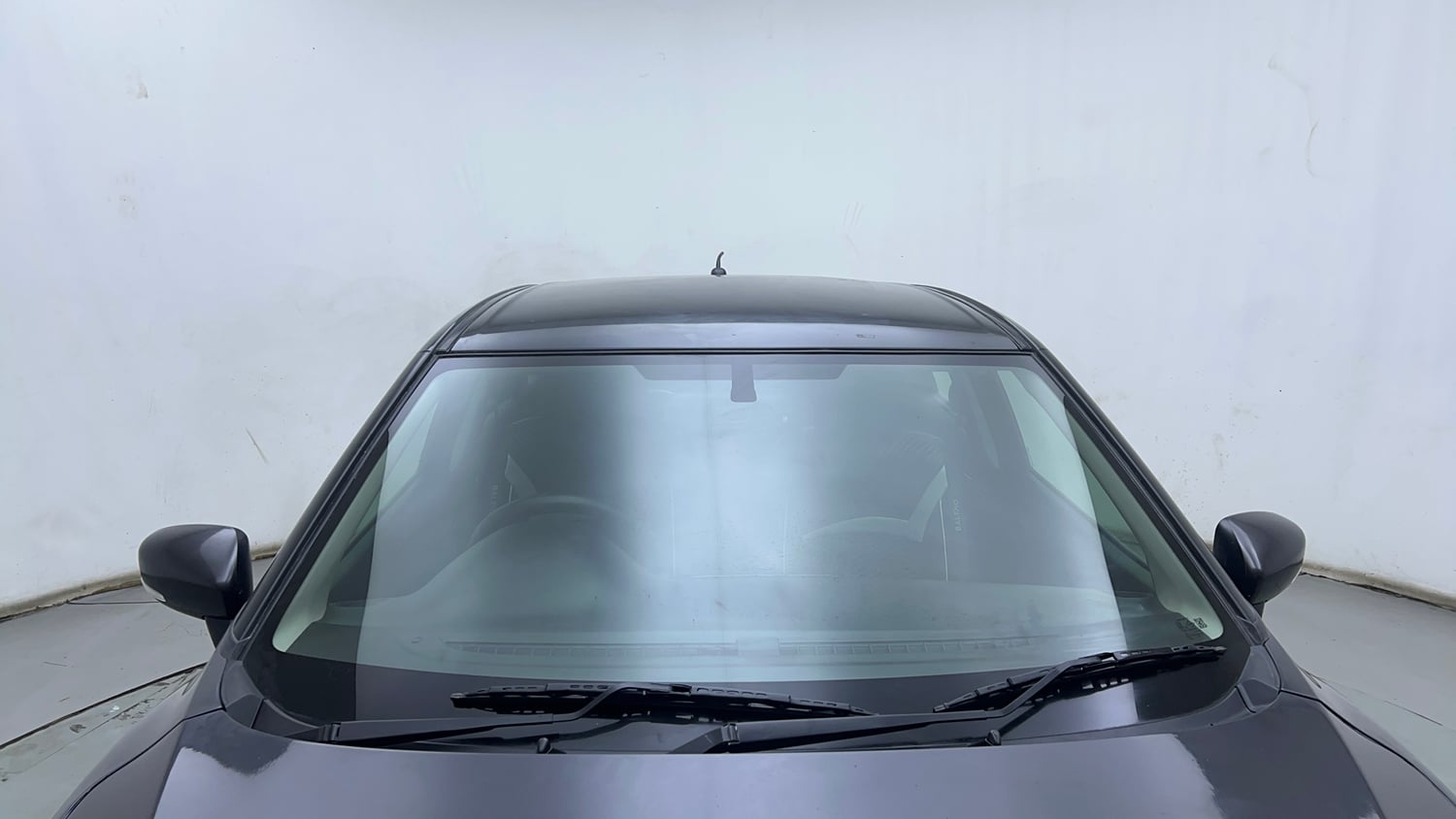 Used 2016 Maruti Suzuki Baleno Alpha 1.2 Petrol Manual exterior FRONT WINDSHIELD VIEW