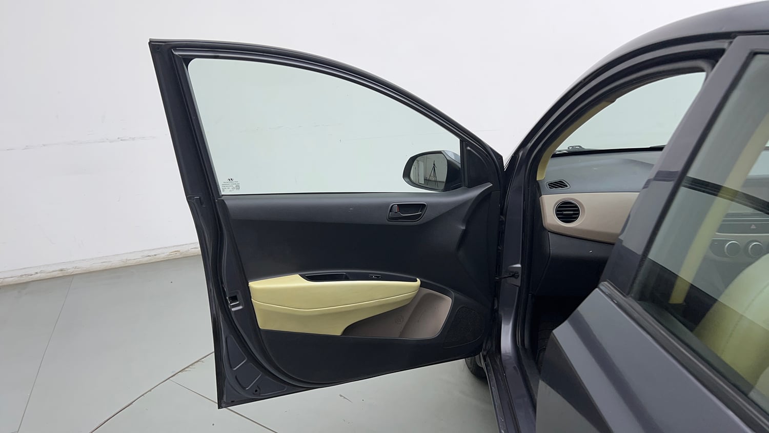 Used 2017 Hyundai Grand i10 Magna 1.2 Kappa VTVT Petrol Manual interior LEFT FRONT DOOR OPEN VIEW