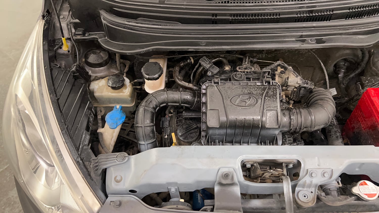 Used 2017 Hyundai Eon Magna + Petrol Manual engine ENGINE RIGHT SIDE VIEW