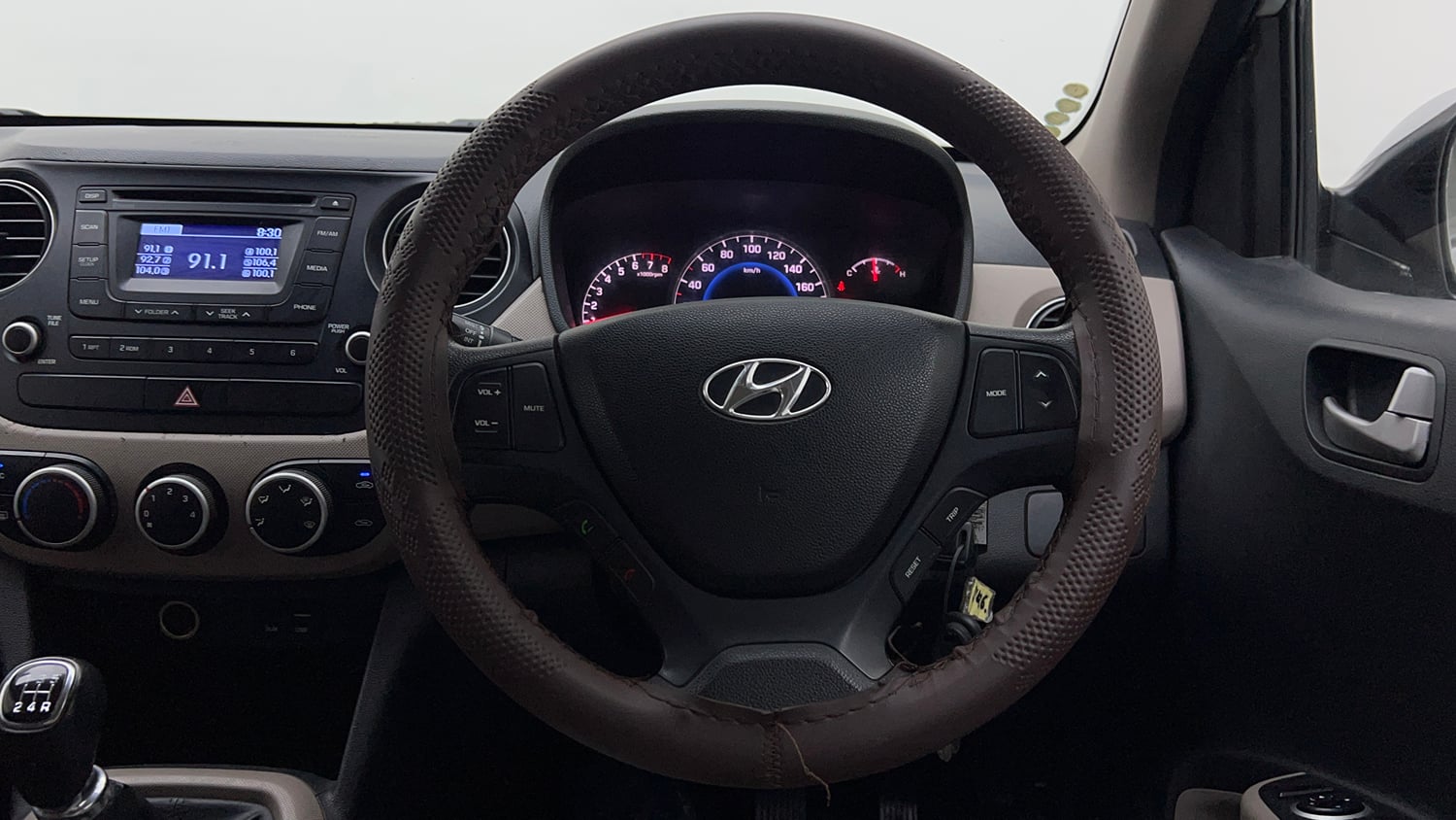Used 2015 Hyundai Grand i10 Sportz 1.2 Kappa VTVT Petrol Manual interior STEERING VIEW