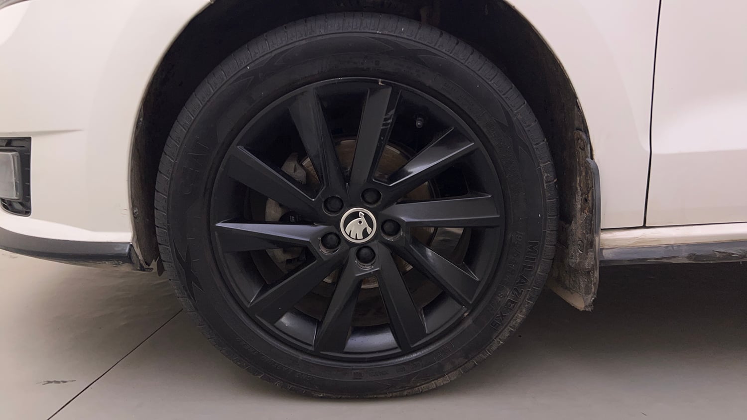 Used 2021 Skoda Rapid Style Petrol Manual tyres LEFT FRONT TYRE RIM VIEW