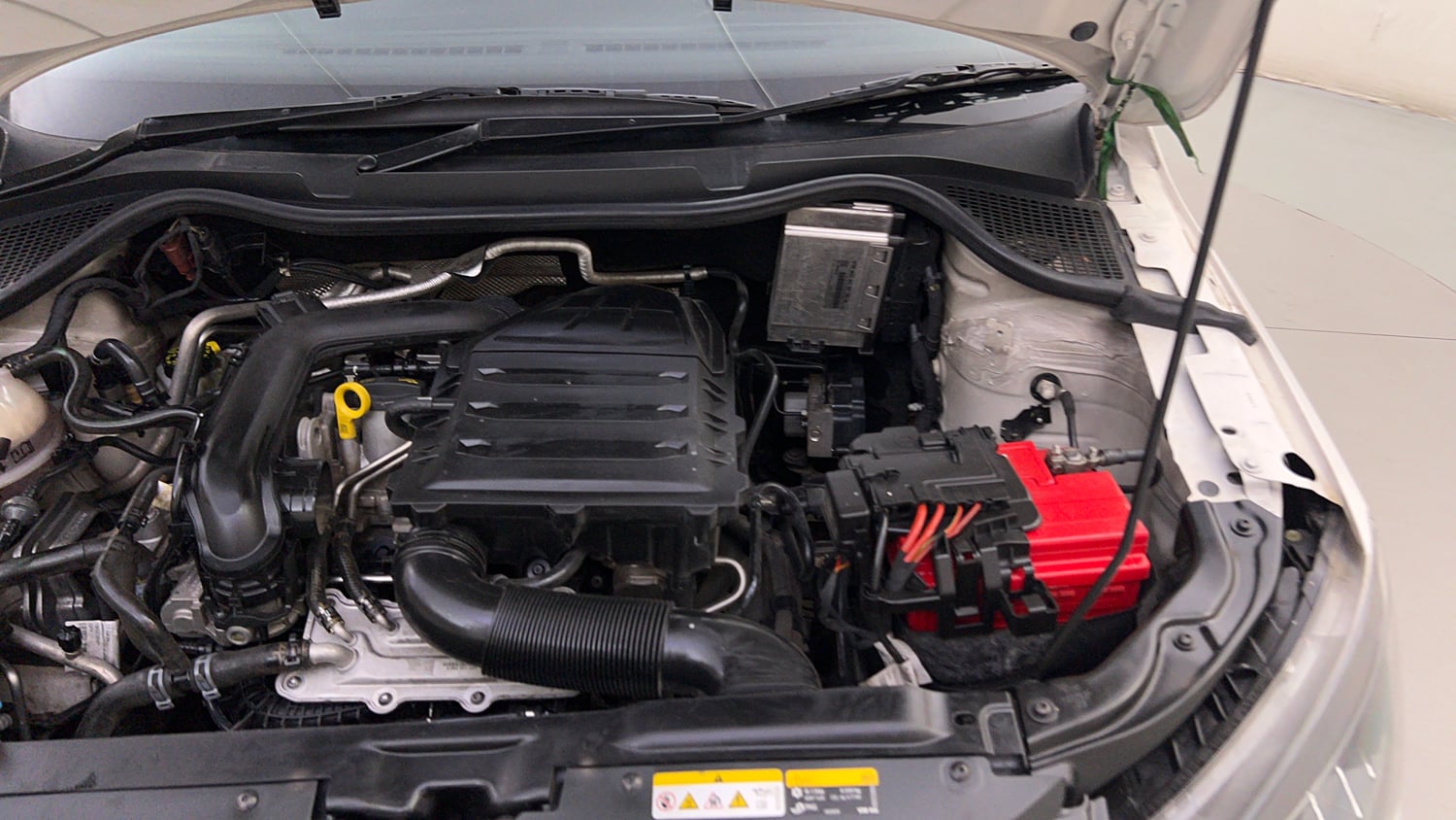 Used 2021 Skoda Rapid Style Petrol Manual engine ENGINE LEFT SIDE HINGE & APRON VIEW