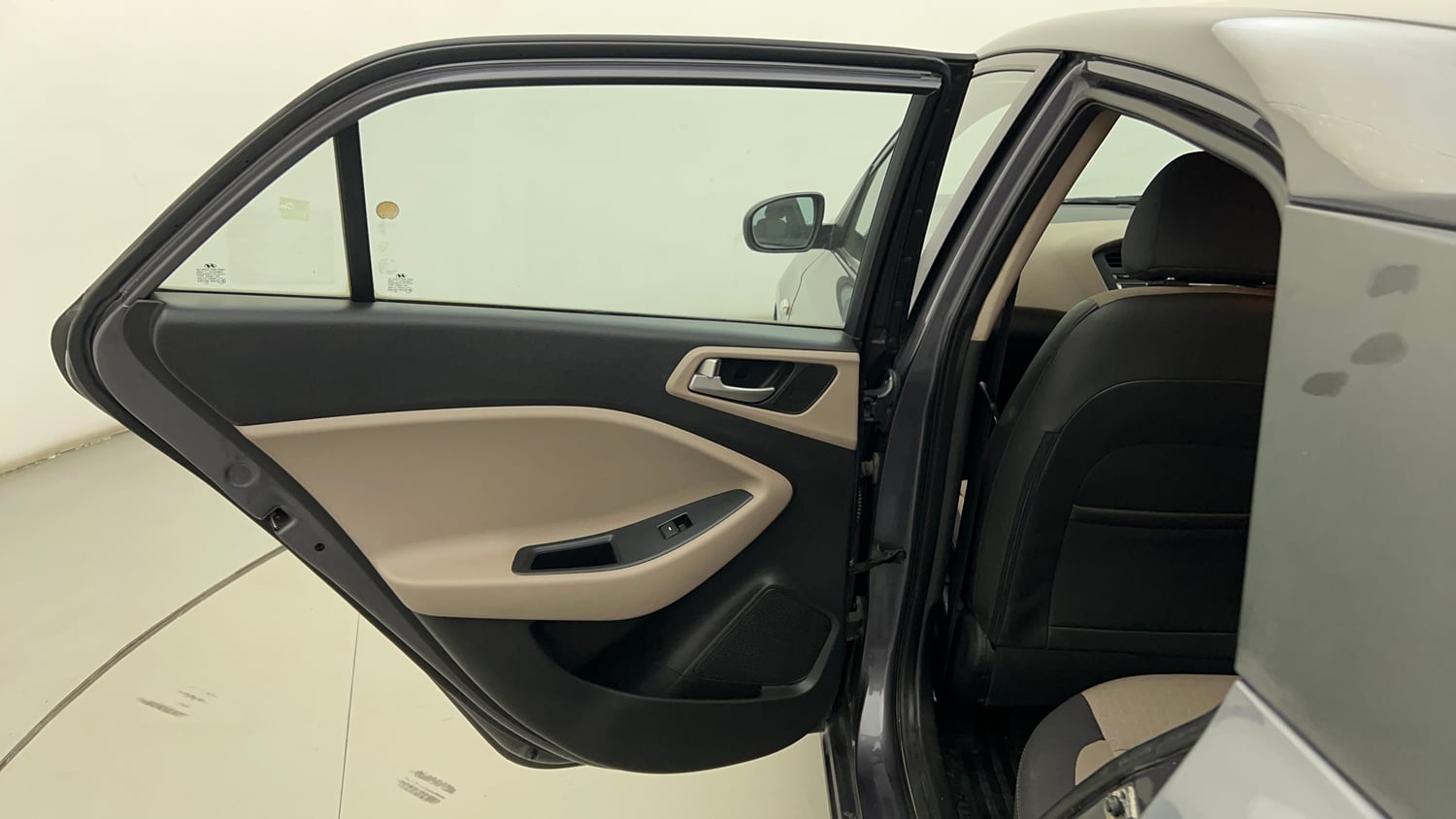 Used 2014 Hyundai Elite i20 Magna 1.2 Petrol Manual interior LEFT REAR DOOR OPEN VIEW