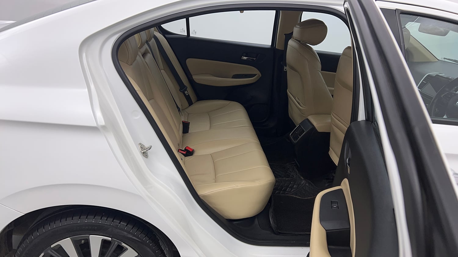 Used 2023 Honda City ZX Petrol CVT Petrol Automatic interior RIGHT SIDE REAR DOOR CABIN VIEW