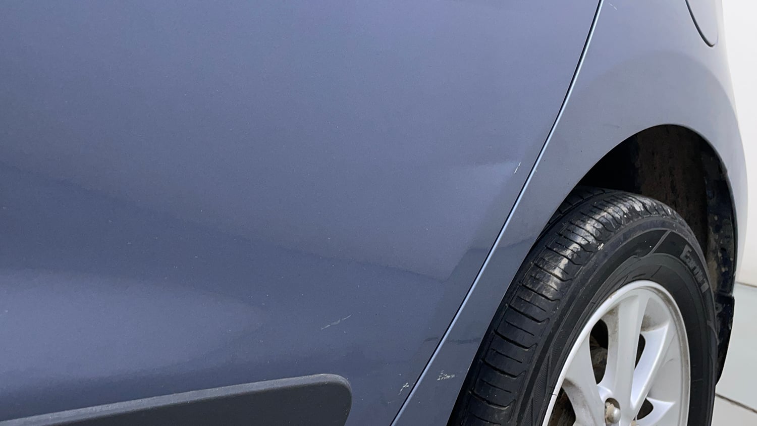 Used 2014 Hyundai Grand i10 Asta AT 1.2 Kappa VTVT Petrol Automatic dents MINOR DENT