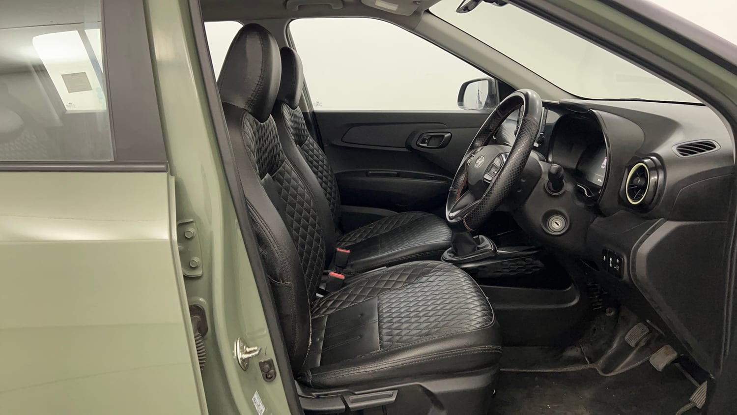 Used 2024 Hyundai Exter SX 1.2 CNG MT Cng Manual interior RIGHT SIDE FRONT DOOR CABIN VIEW