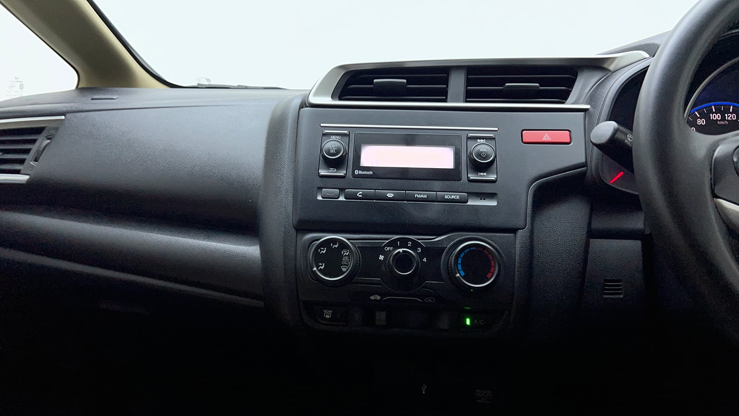 Used 2015 Honda Jazz S MT Petrol Manual interior MUSIC SYSTEM & AC CONTROL VIEW