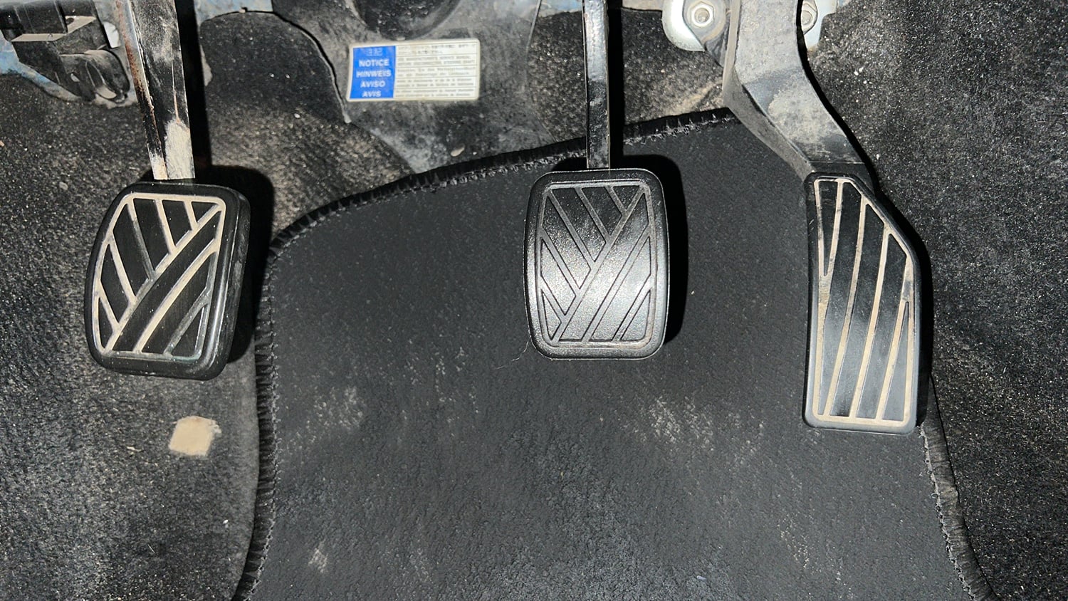 Used 2017 Maruti Suzuki Swift VXi Petrol Manual interior PEDALS VIEW